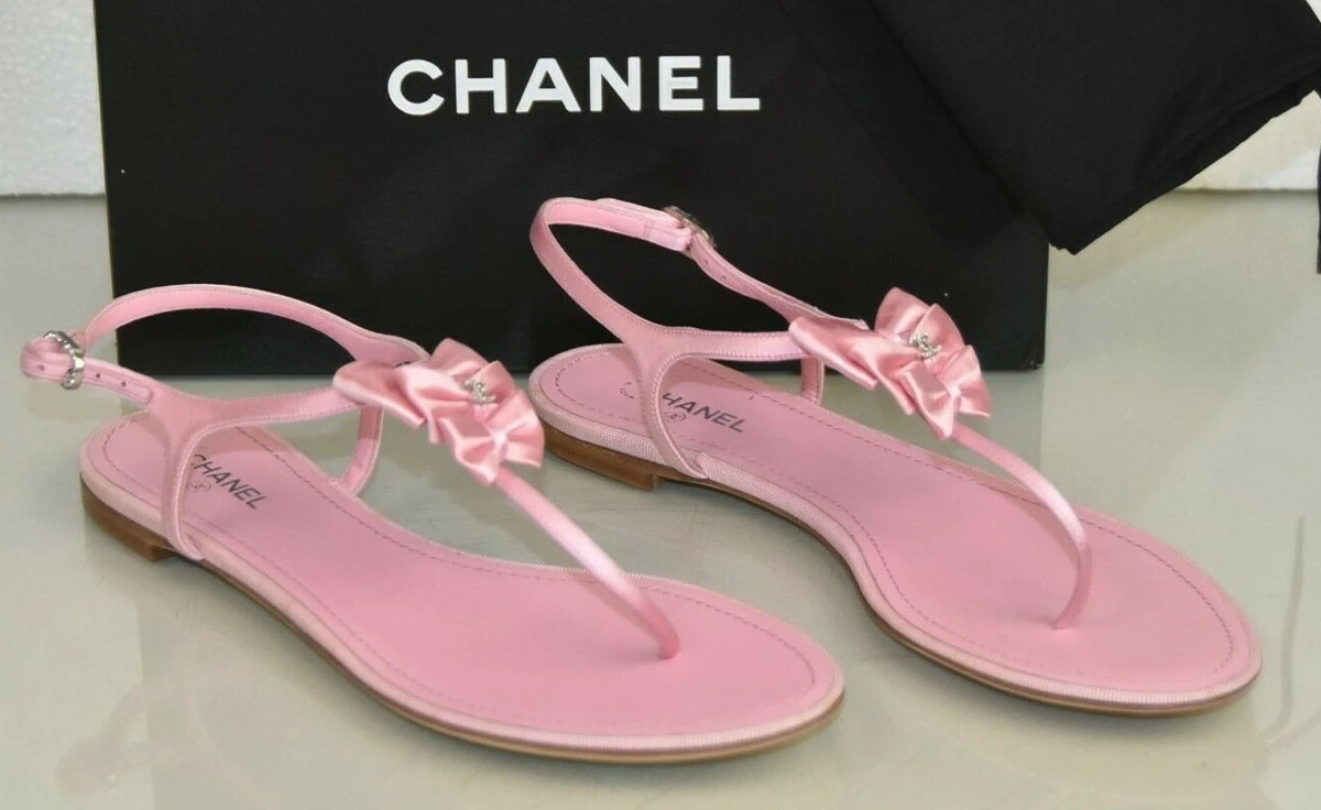 NEW Chanel Sandals Satin Bow Thong CRYSTAL CC Jeweled Rose Pink Flats T  Strap 40