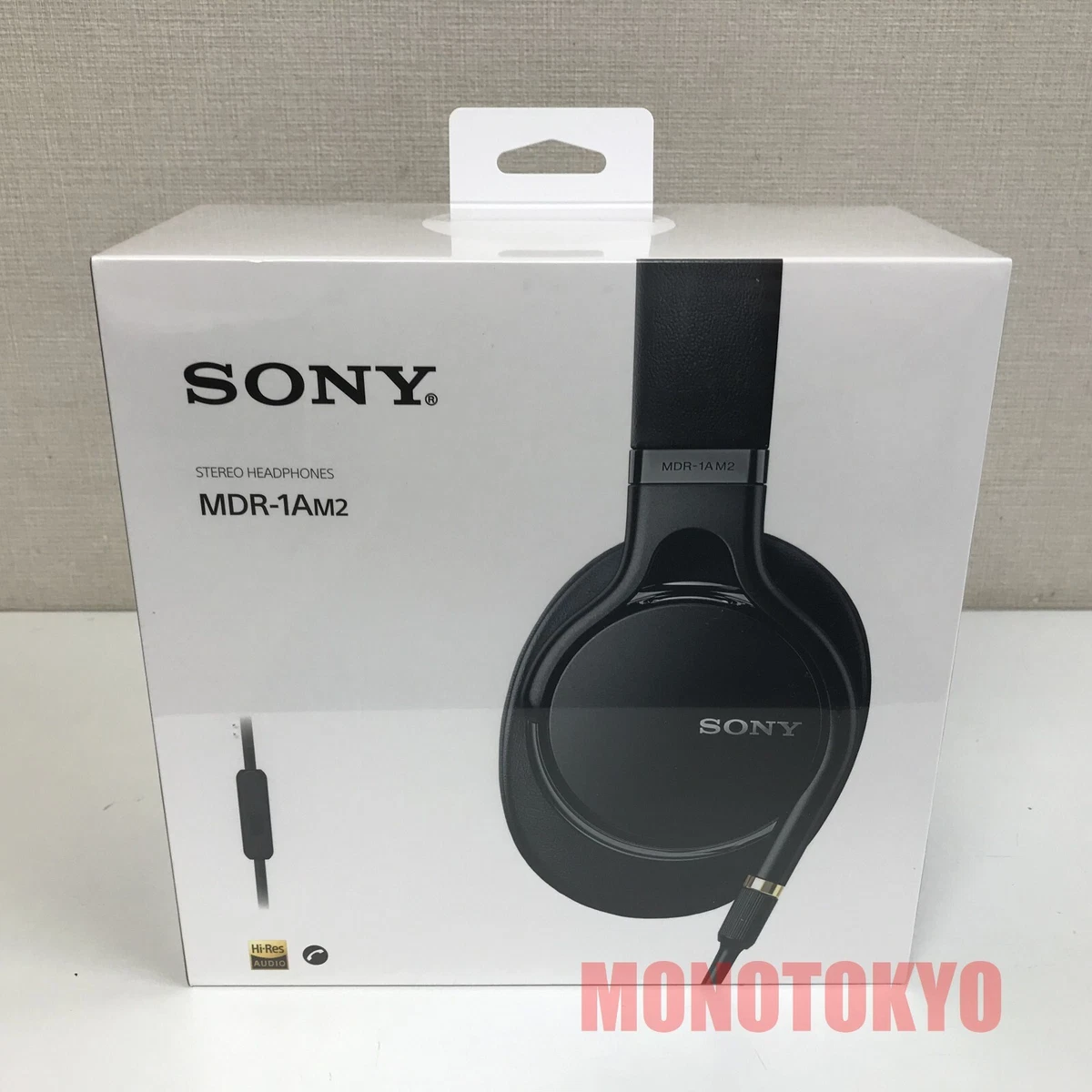 New Sony MDR-1AM2 headphone high resolution / Ships from