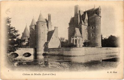Old postcard Chateau de Moulin FRANCE (1288101)