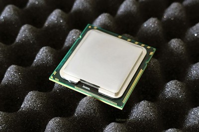 INTEL SLBKR Xeon W3530 Quad Core 2.8GHz Socket 1366 Bloomfield Processor CPU