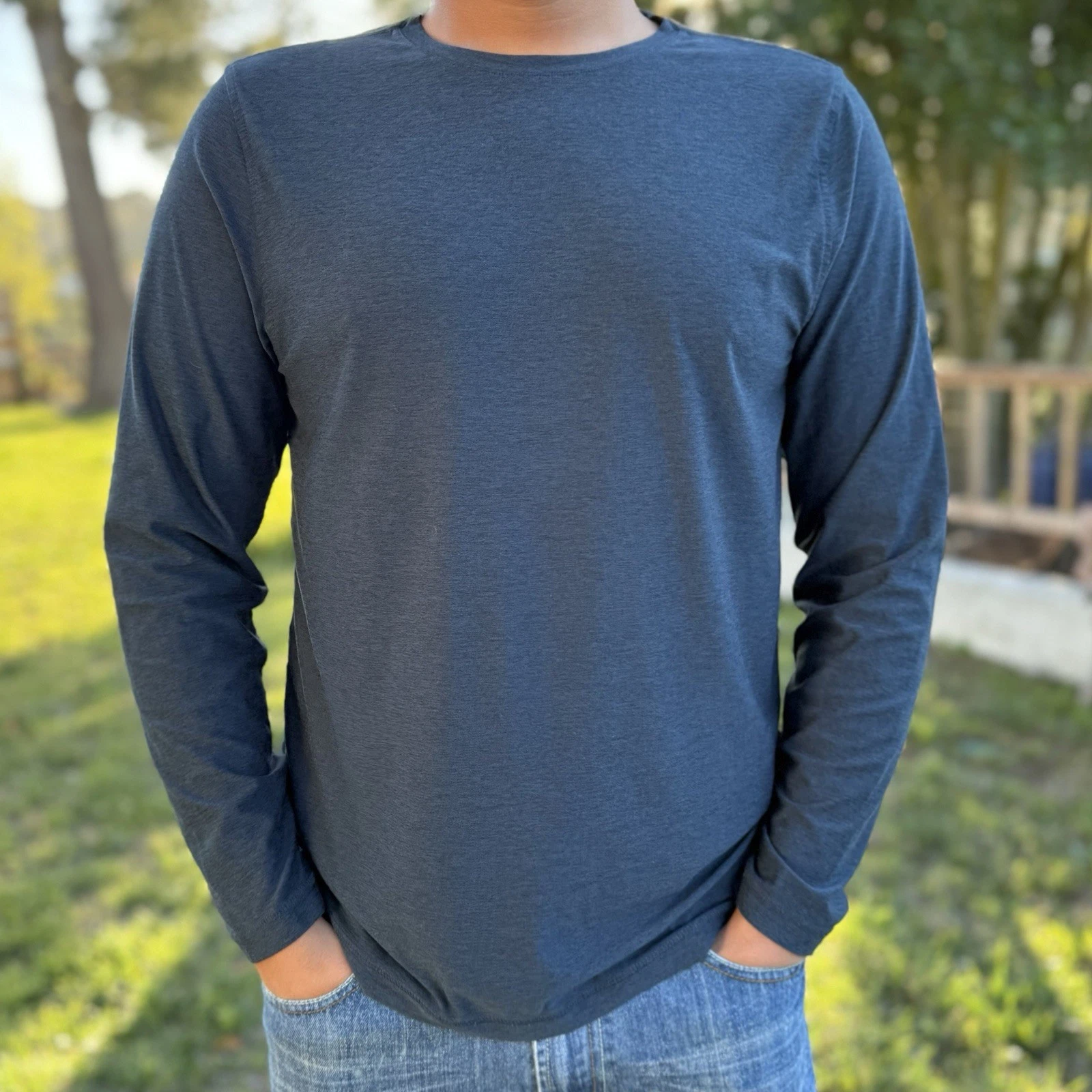 vuori heather long sleeve strato tech performance shirt