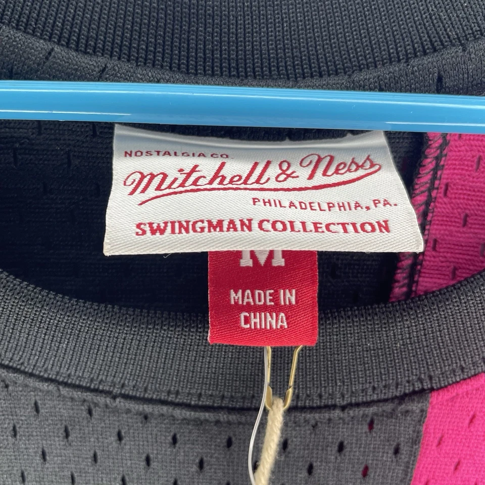 Camiseta negra Jason Williams Mitchell & Ness NBA Swingman Miami Heat 2005-06 M Foto 2 de 4