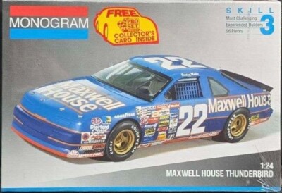 Monogram Maxwell House Thunderbird 22 Sterling Martin NASCAR 2942 Model Kit 1:24