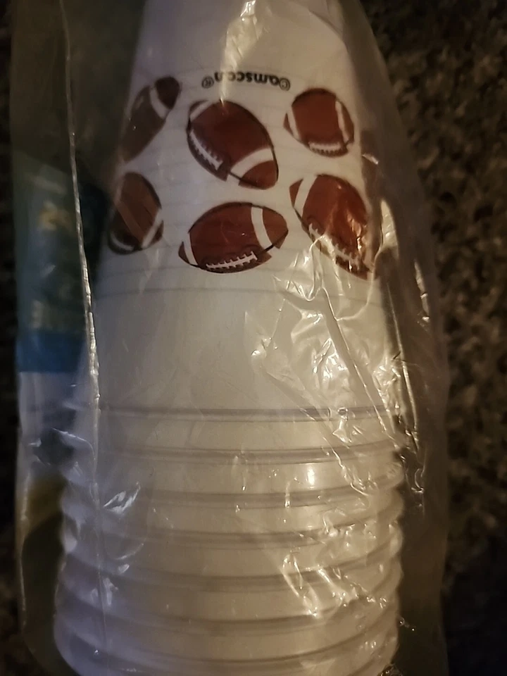 Tazas de plástico para aficionados al fútbol 8 unidades 16 oz puerta trasera fiesta deportes Super Bowl Foto 4 de 4