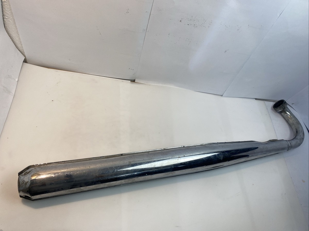 Suzuki GT 250 Auspuff rechts Auspuffanlage Exhaust Right Suzuki GT 250 Auspuff rechts Auspuffanlage Exhaust Right