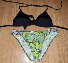 Gorgeous black Green F F bikini top bottom set Size 8 10