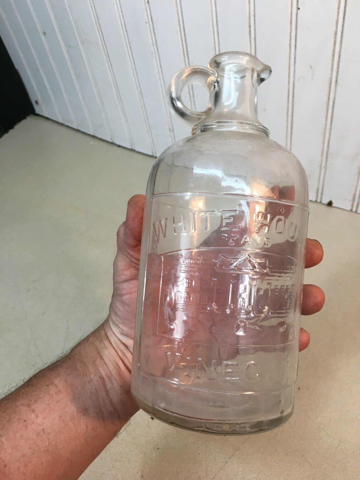 Antique Embossed WHITE HOUSE VINEGAR JAR Small Jug Pint Dated on bottom