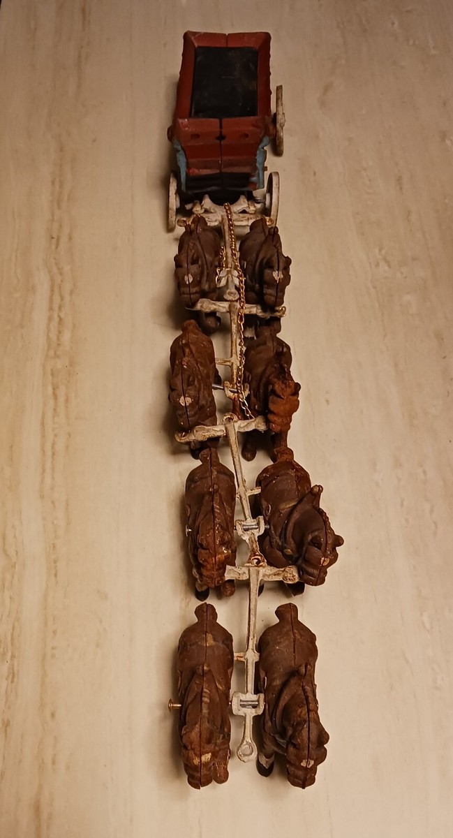 Budweiser- Cast Iron Clydesdale Horses (8) and Wagon for Parts | eBay
