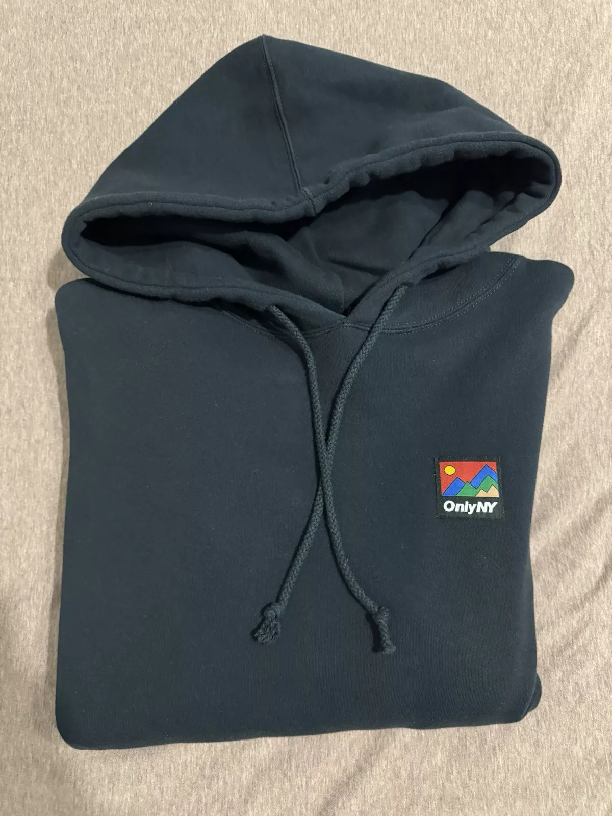 NEUF RARE SWEAT À CAPUCHE LOGO ONLY NY ONLYNY BLEU MARINE SUPRÊME TAILLE S