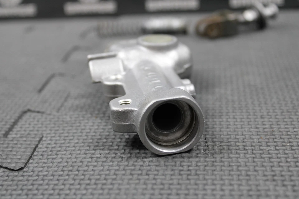 2012 KAWASAKI 11-18 KX250F KX450F OEM NISSIN REAR BACK BRAKE MASTER CYLINDER - Image 3 of 4