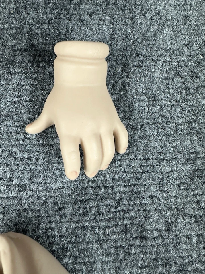 Piezas de muñeca bebé de porcelana REPRO 1992 cabeza manos piernas ojos azules para hacer renacidos Foto 4 de 4