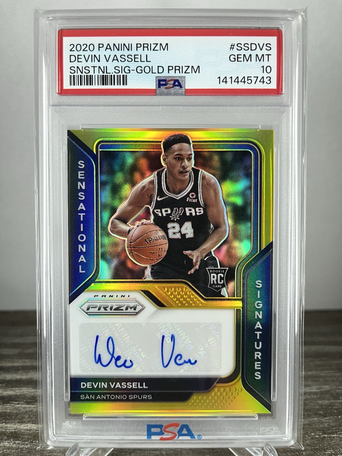 2020-21 Prizm Devin Vassell Sensational Signatures Gold /10 Rookie Auto PSA 10