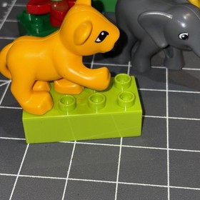 Lego Duplo 4962 Baby Zoo Incomplete - Extras - 5 Animals & Zoo Keeper