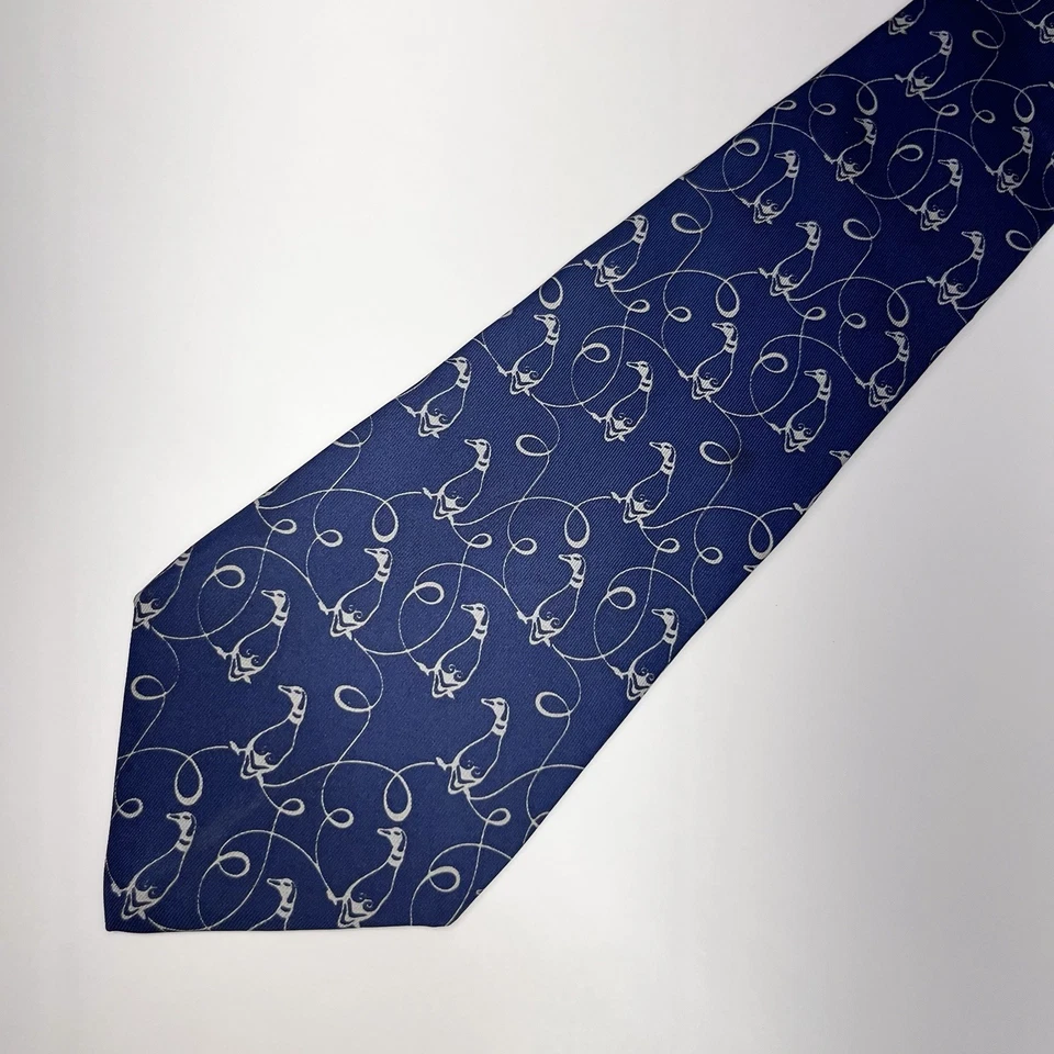 Salvatore Ferragamo Masculino Gravata Patos Pássaros Azul Marinho/Seda Cinza 3,75" (L) x 57" (L) guc - Imagem 3 de 4