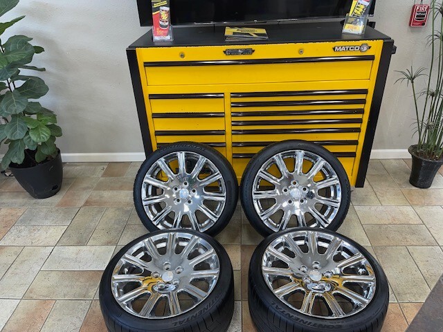 MASERATI WHEELS WITH CONTINENTAL TIRES