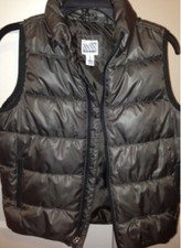 old navy puffy vest children Small Size 6-8