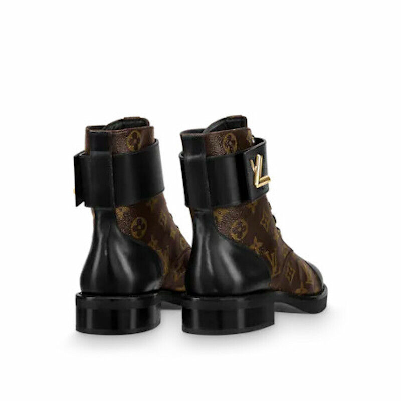 Louis Vuitton Wonderland Ranger Mink Fur Trimmed Leather Boots at 1stDibs  wonderland  ranger boots, louis vuitton fur boots, louis vuitton boots with fur