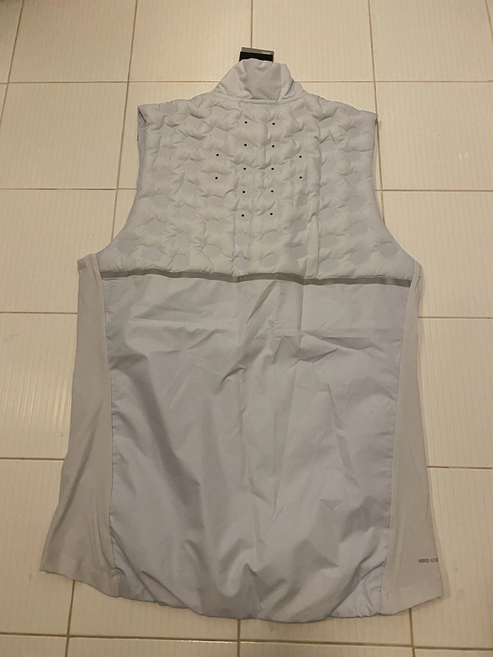 Nike Aeroloft Water Repel Reflective Men's Running Vest BV4862-085 Size M - Image 2 of 2