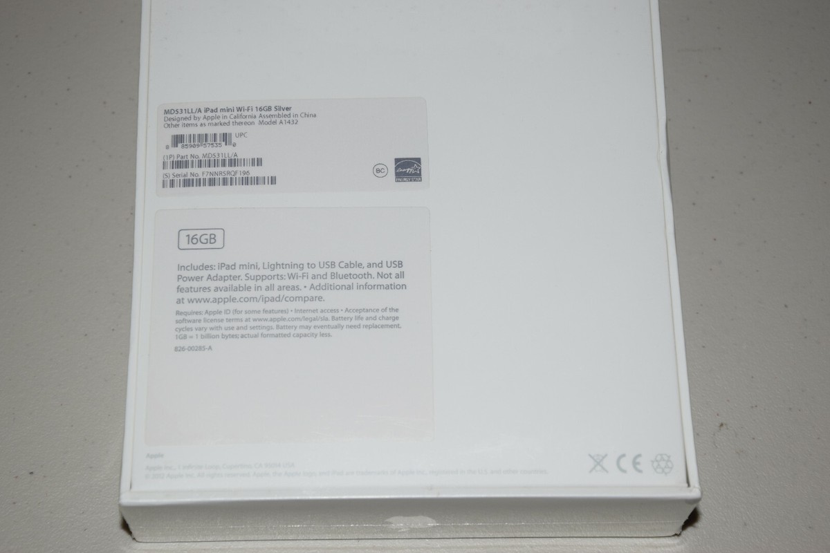 Apple iPad mini 1 1st Generation 16 GB MD531LL/A Wi-Fi 7.9