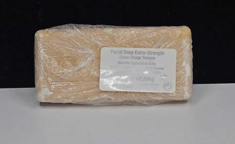 Jabón Facial Clinique Little Extra Fuerza 1.7 OZ - RARO NUEVO *VERIFICAR Foto 2 de 4