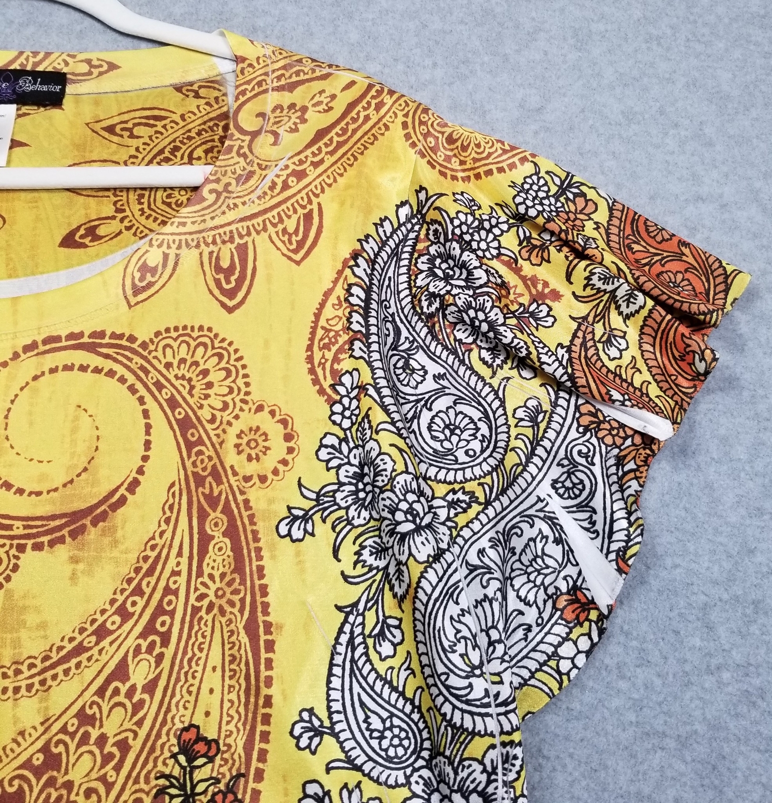 Appropriate Behavior Top Women’s Extra Large Pais… - image 3