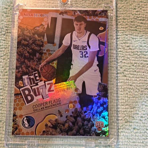 Topps NBA Hoops The Buzz Cooper Flagg Rookie Insert TB-1 2025-26 Mavericks