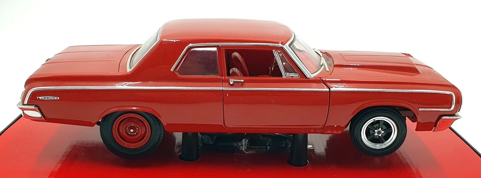 Highway 61 1/18 Scale 50247 - 1964 Dodge Super Stock ' Little Old Lady' Red - Image 4 of 4