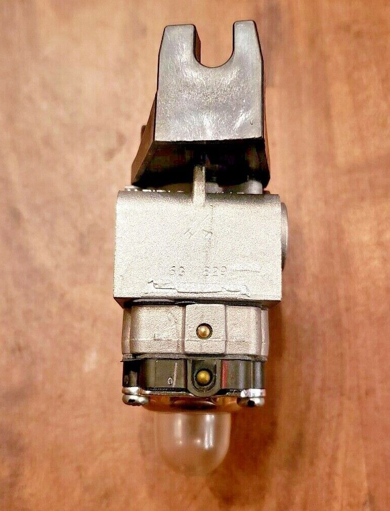 NEW Genuine HONDA Carburetor GX25 FG110 FG110K1 HHT25S 16100-Z0H