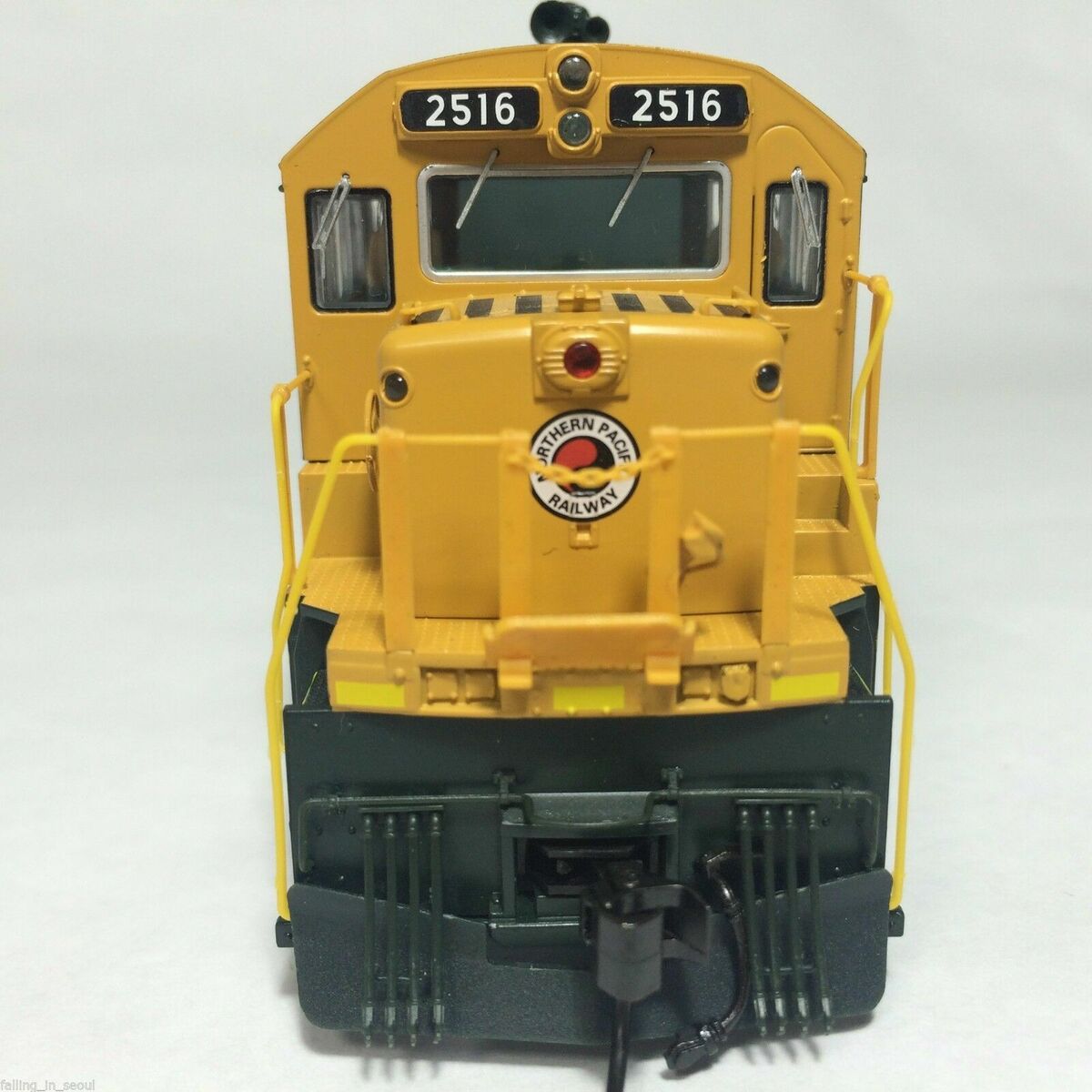 Korea Brass HO 1/87 Scale GE U25C U252011 Northern Pacific Korea Brass HO 1/87 Scale GE U25C U252011 Northern Pacific