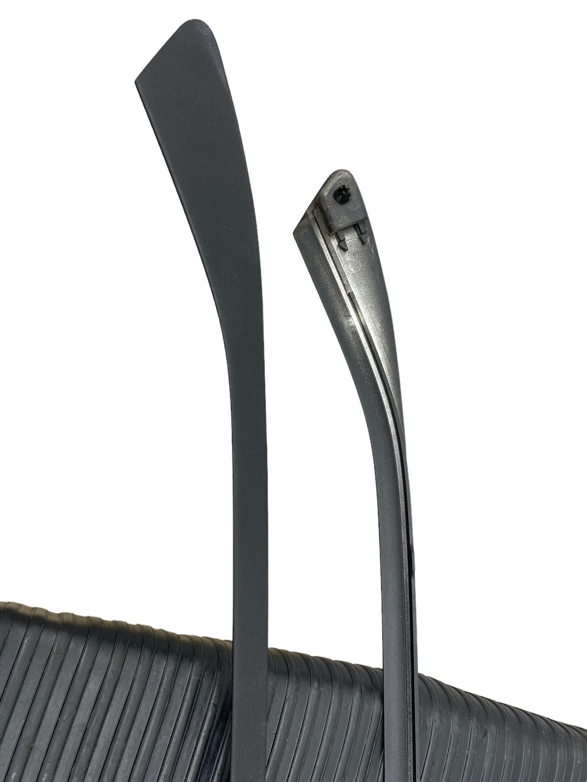 2019 ASTON MARTIN VANTAGE OEM LEFT & RIGHT FINISHER MOLDING TRIM SET (2) | BLACK