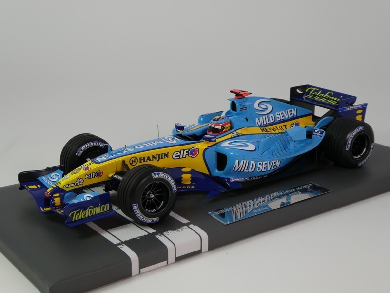 Minichamps Renault R25 #5 F. Alonso World Champion 2005