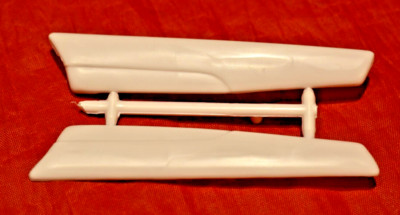 AMT 1964 Mercury Marauder Custom Fender Skirts 1/25