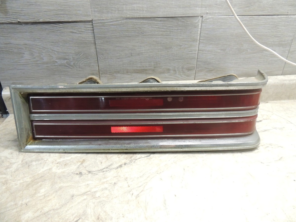 1979 1980 1981 Chrysler Newport RH Taillight Assy Lens