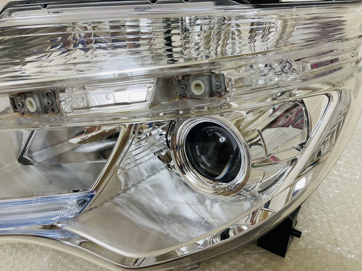 NISSAN SERENA C26 HFC26 Late model Headlight Lights Lamps set JDM