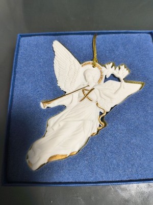 Wedgwood White Jasper With Gold Angel Christmas Ornament Mint In Box 1996