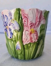 Ben Rickert Planter/Vase Floral Iris Flowers Raised Design 4.5" Tall BTR02