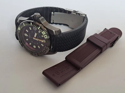 VICTORINOX Swiss Army Dive Master 500 Mod. 241555 WR 500m Damen Taucheruhr XL - Bild 1 von 4