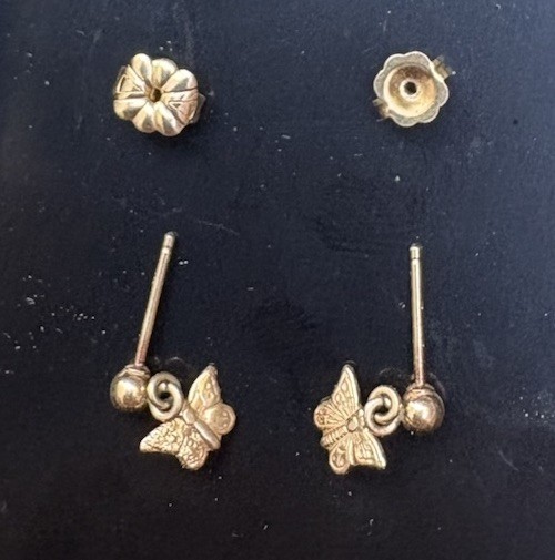 Vintage 14K Solid Yellow Gold Butterfly Stud Earrings .67g
