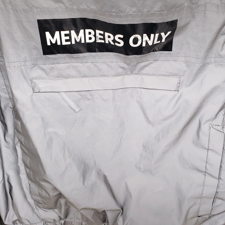 Chaqueta deportiva Members Only para hombre L grande gris NASA parche espacial rompevientos Anorak Foto 3 de 4