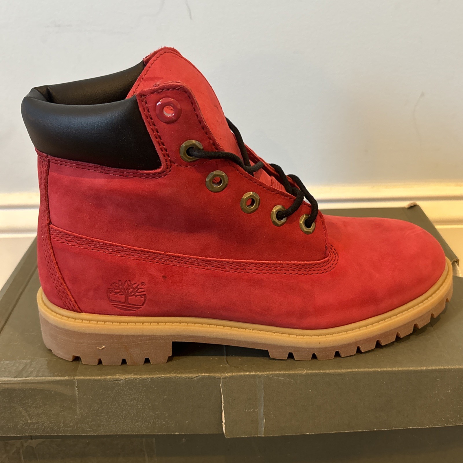 DS TIMBERLAND 6 INCH PREMIUM BOOTS SZ 7 JUNIORS BOYS RUBY RED 6598R RARE GUM