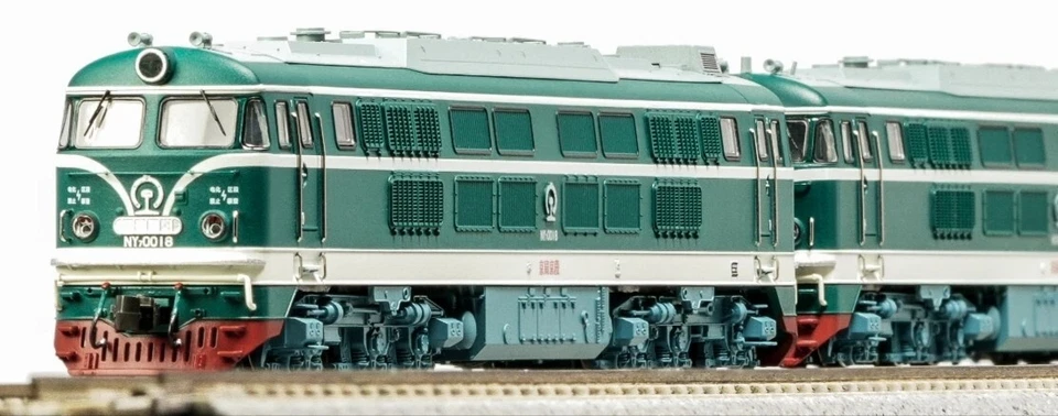 Chinese Diesel locomotive NY7 (By HENSCHEL) N-scale NEW - Image 2 of 4