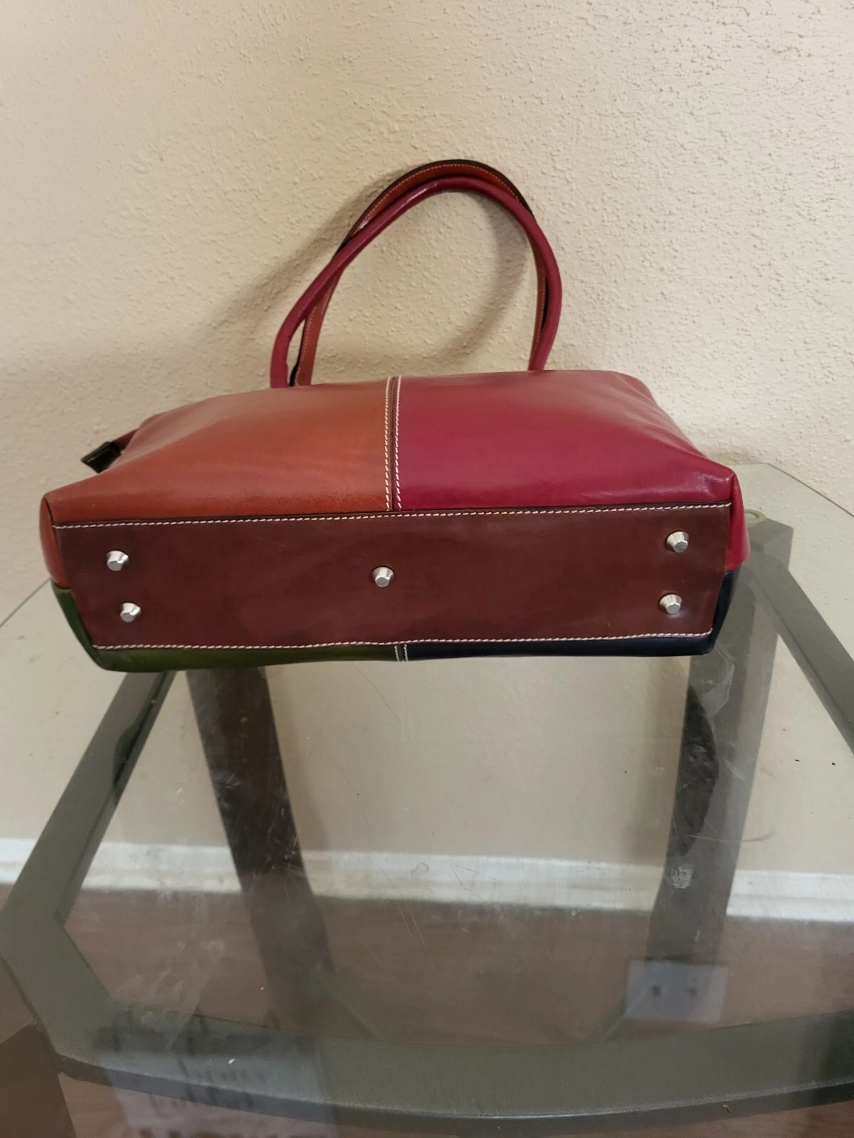 VALENTINO Valentina Borsa a mano Multicolore Grande in pelle. Le condizioni sono molto buone.