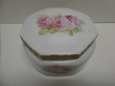 VINTAGE ROSE TAPESTRY PAINTED ROYAL BAYREUTH PORCELAIN GILT LIDDED BOWL DISH