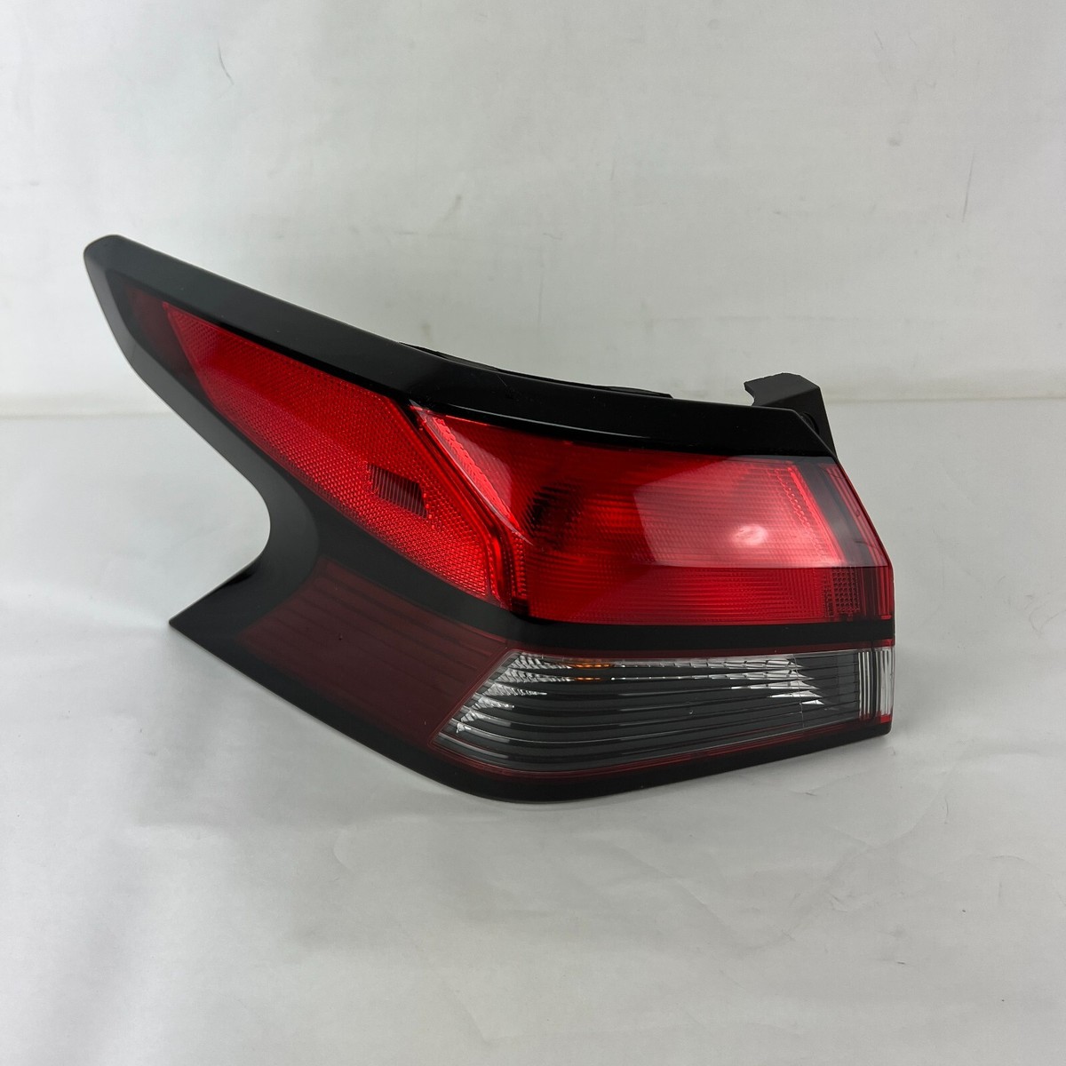 OEM 2020 2021 2022 2023 Nissan Versa Left Driver Tail Light Lamp