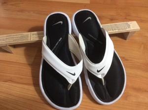 nike comfort footbed thong