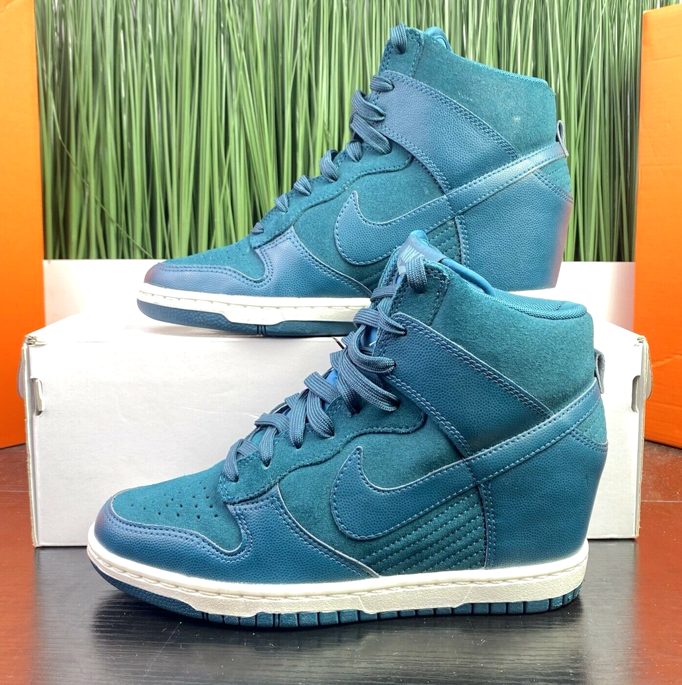 dunk sky hi essential wedge sneaker