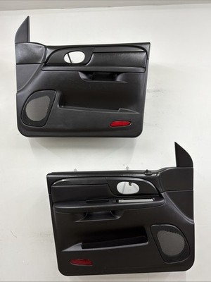 02-09 GMC Envoy Front Door Panels Power OEM Black/Carbon Fiber READ