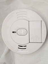 brand new somke detector, includes new battery
