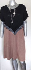WOMAN CHIC SOUL. COM KNEE PULLOVER SOFT DRESS Size 2X SHORT SLEEVE BLOCK COLOR