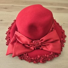 Vtg Red Toucan Collection Hat w Satin Bow Floral Trim Around Brim 100 Wool USA